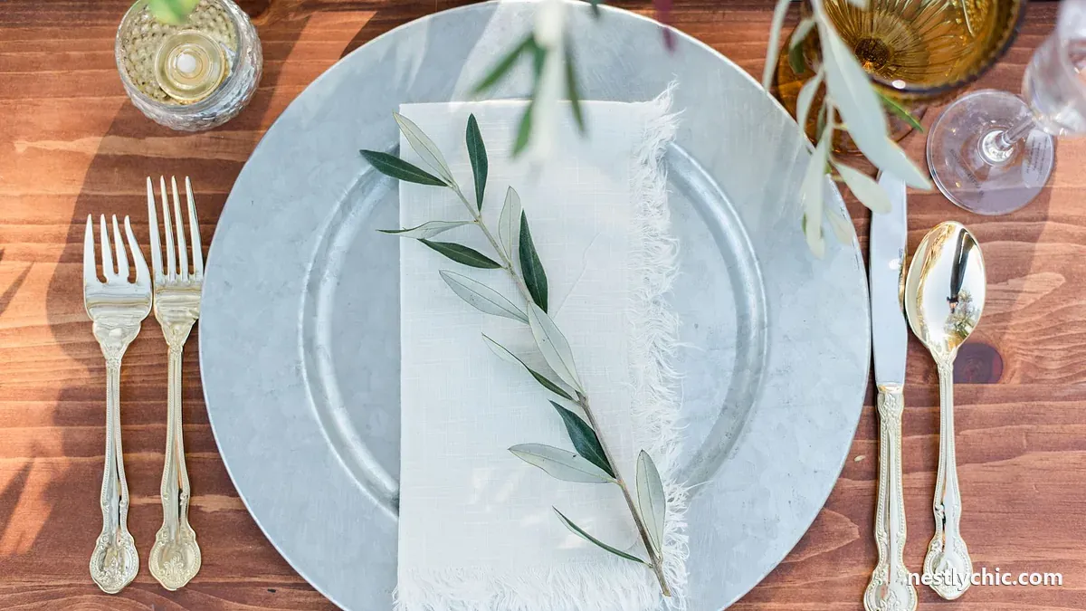 What Is Actually In a Place Setting, and What You Will Never Use